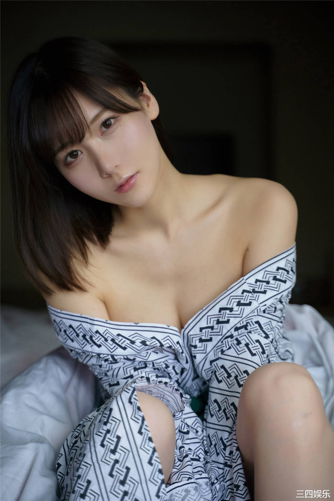 KENKEN写真集《湯けむりけんけん一泊二日》高清全本