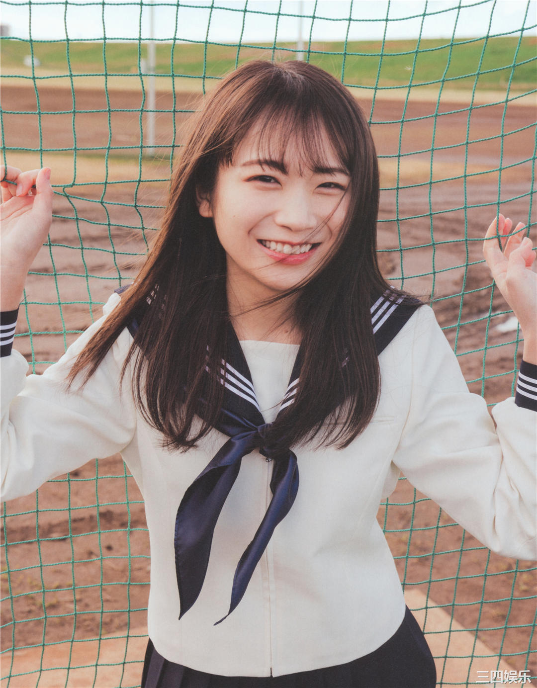 秋元真夏写真集《振り返れば、乃木坂》高清全本