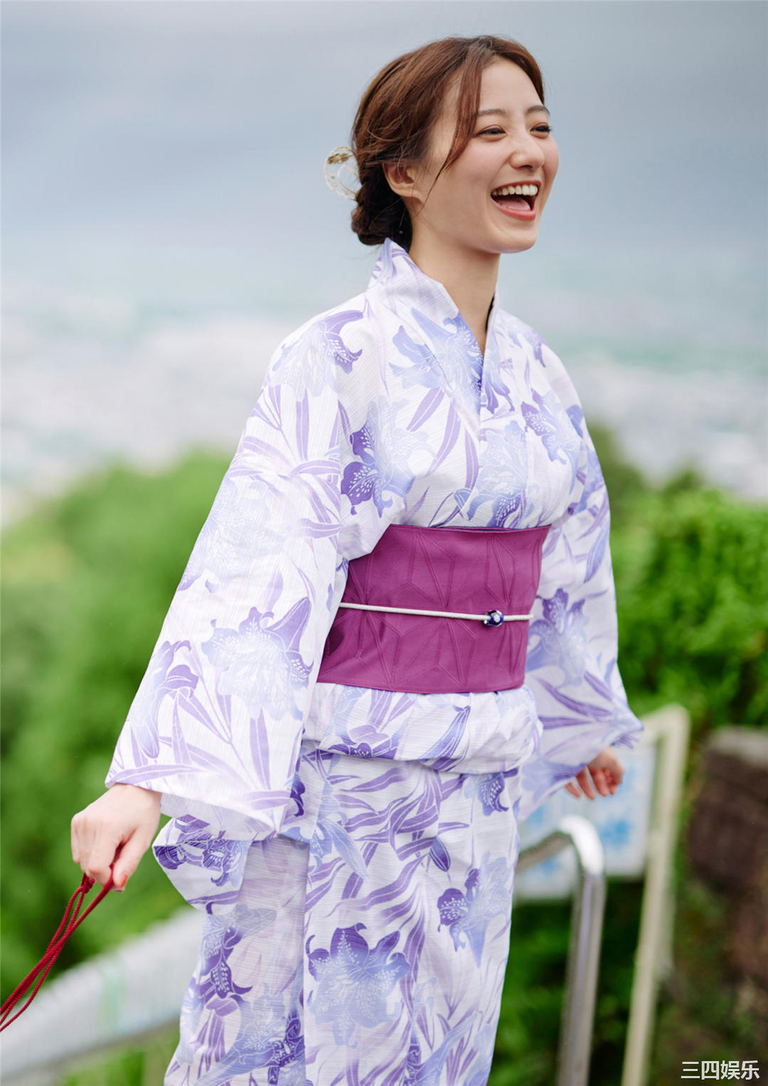 高田里穗写真集《完成された未完成》高清全本