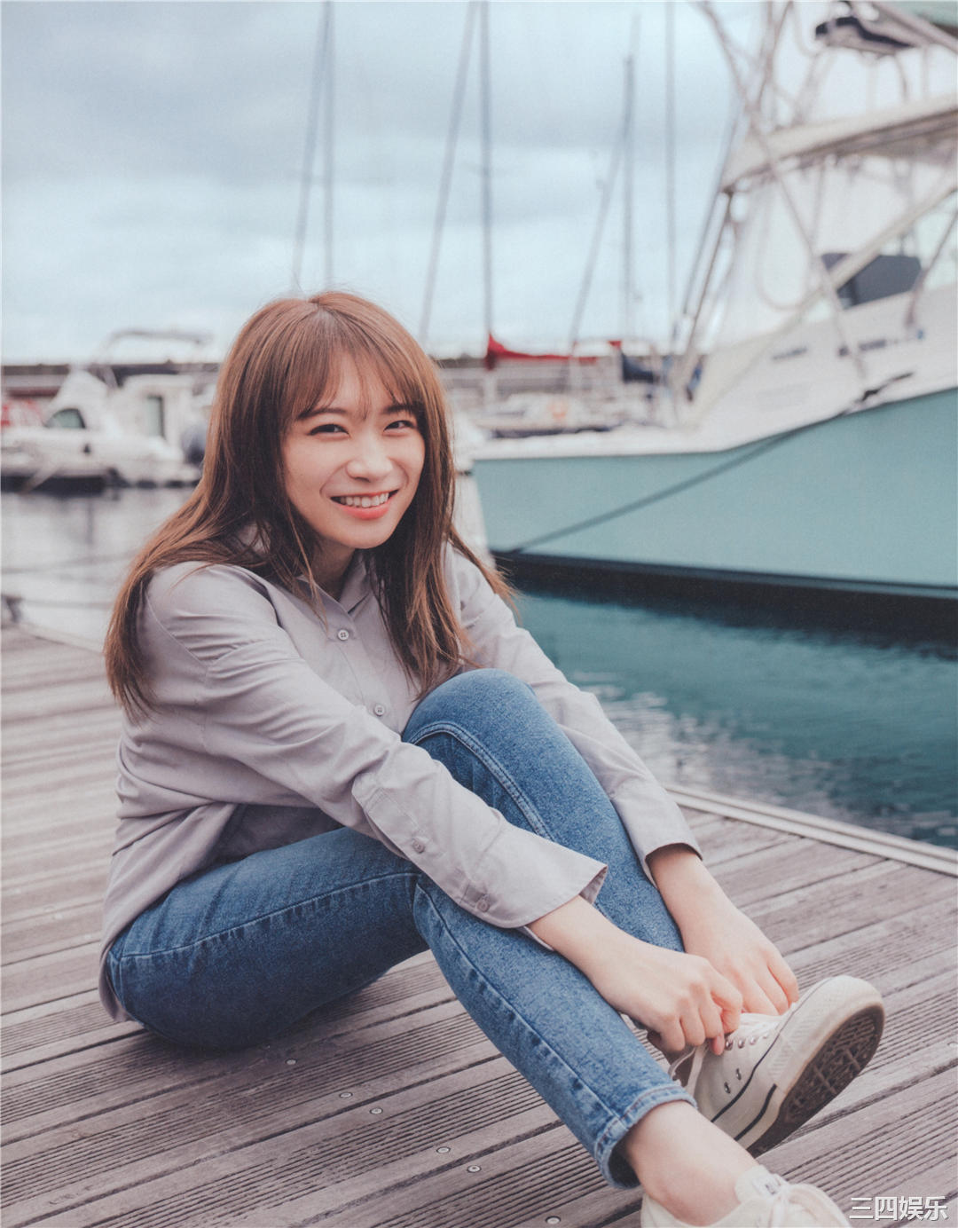 秋元真夏写真集《振り返れば、乃木坂》高清全本