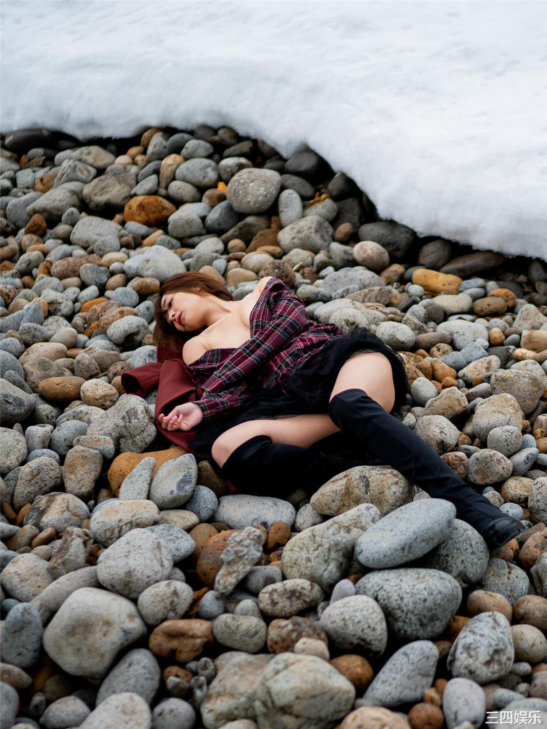 山崎真实写真集《silent》高清全本