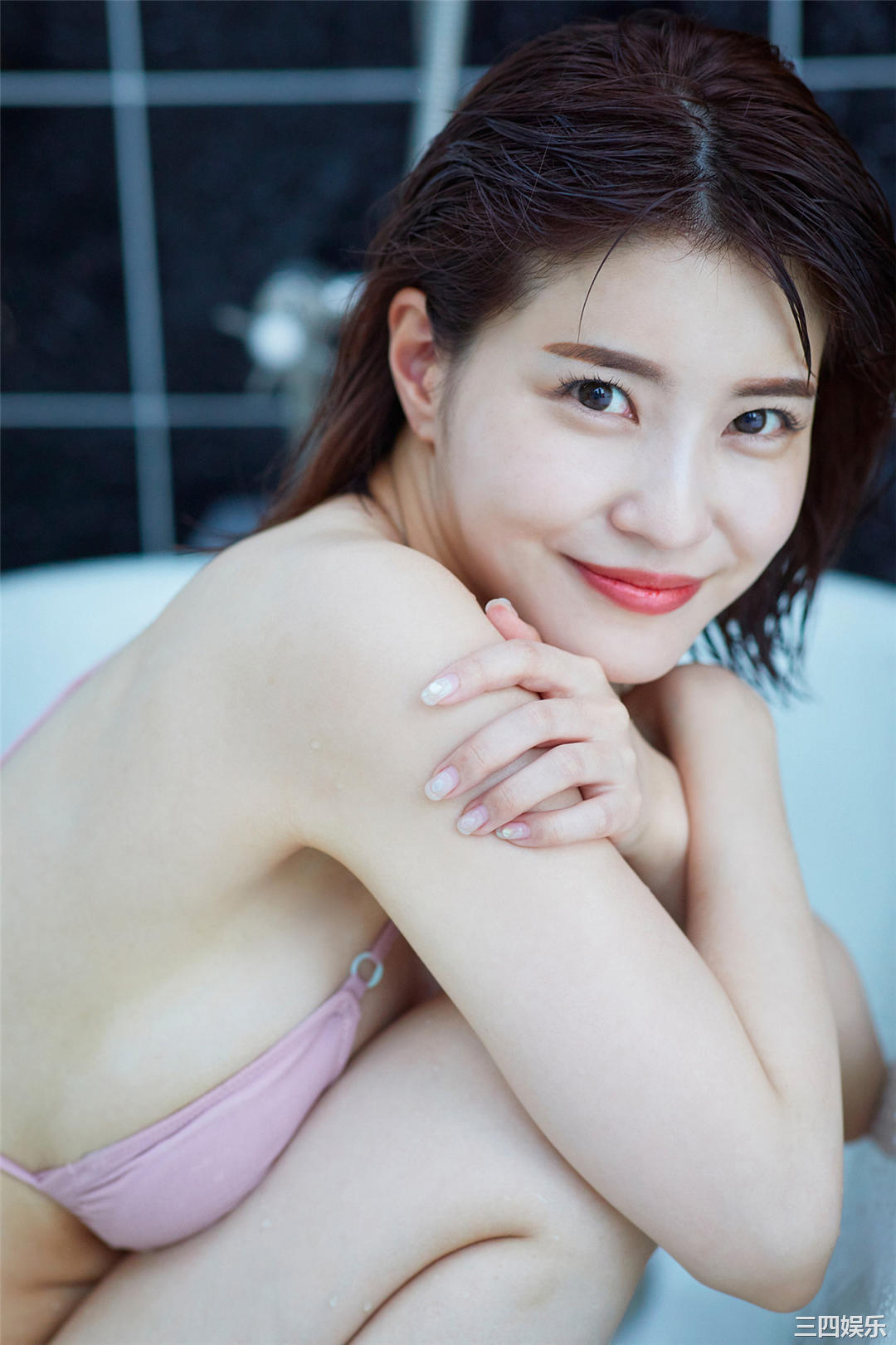 岸明日香写真集《EXCITING ASUKA》高清全本