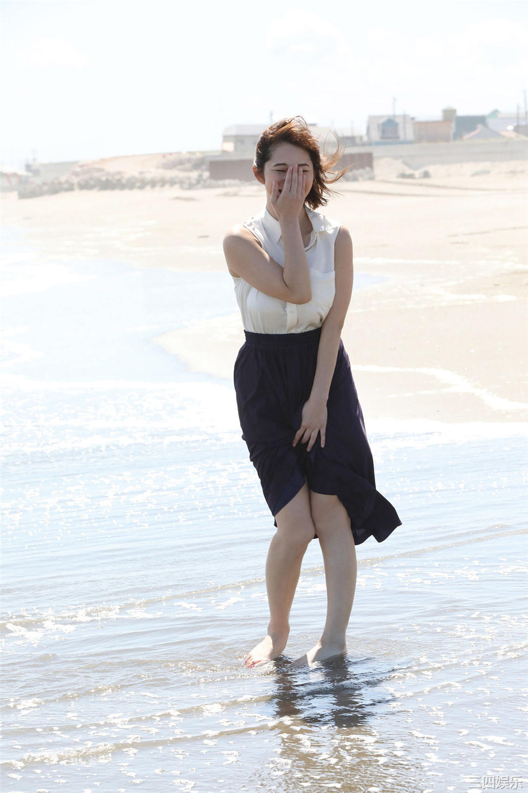 塩地美澄写真集《日本一のフェロモン美女アナと官能トリップ》高清全本