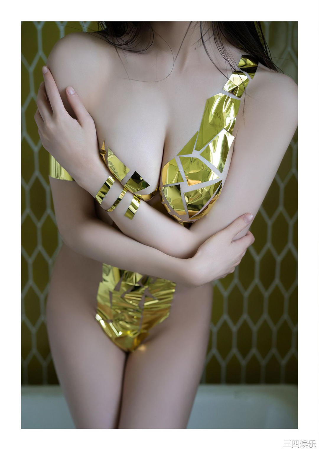 似鸟沙也加写真集《Squeeze！》高清全本