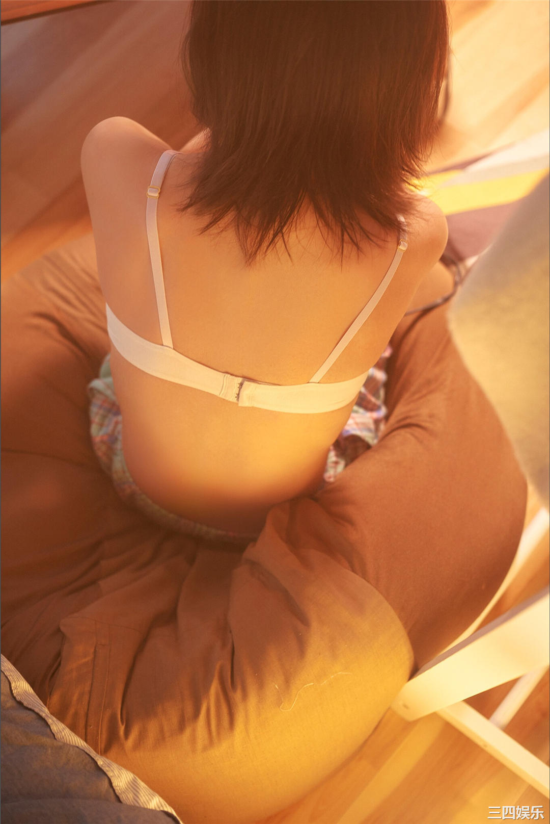 筱崎彩奈写真集《その日のあやなん》高清全本