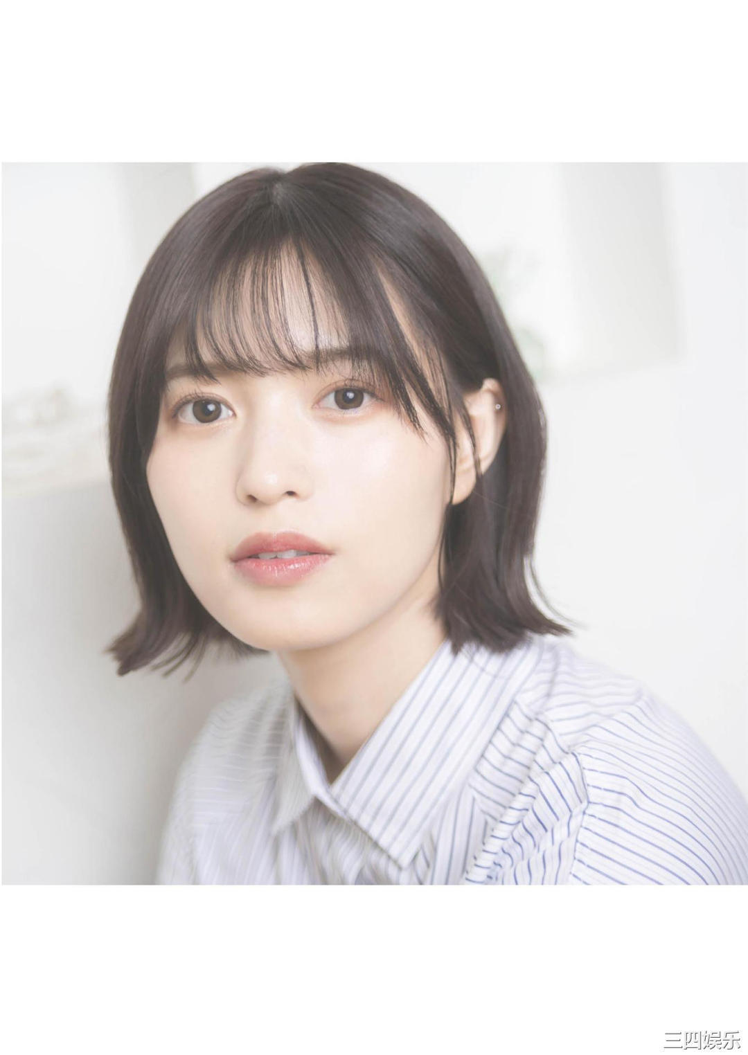 新井椎夏1ST写真集《うれしいな》高清全本