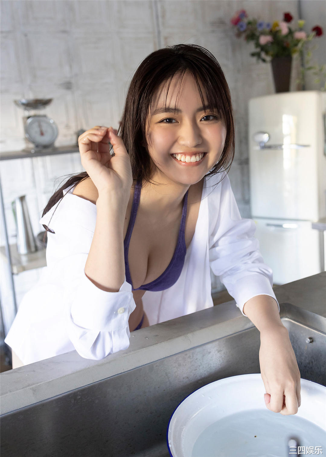 丰田露娜写真集《朝の月、真昼の月》高清全本