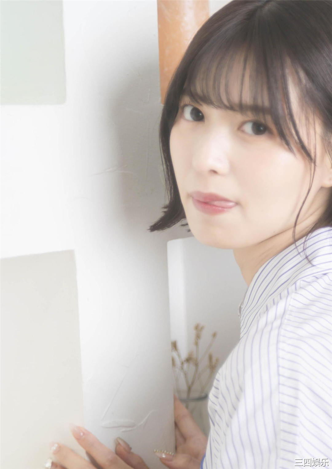 新井椎夏1ST写真集《うれしいな》高清全本