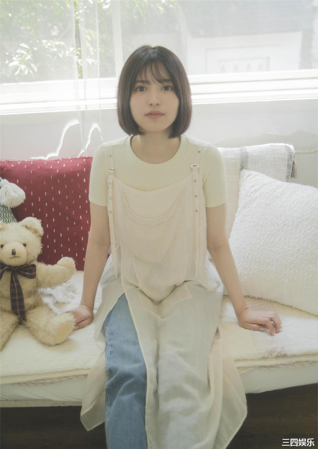 新井椎夏1ST写真集《うれしいな》高清全本