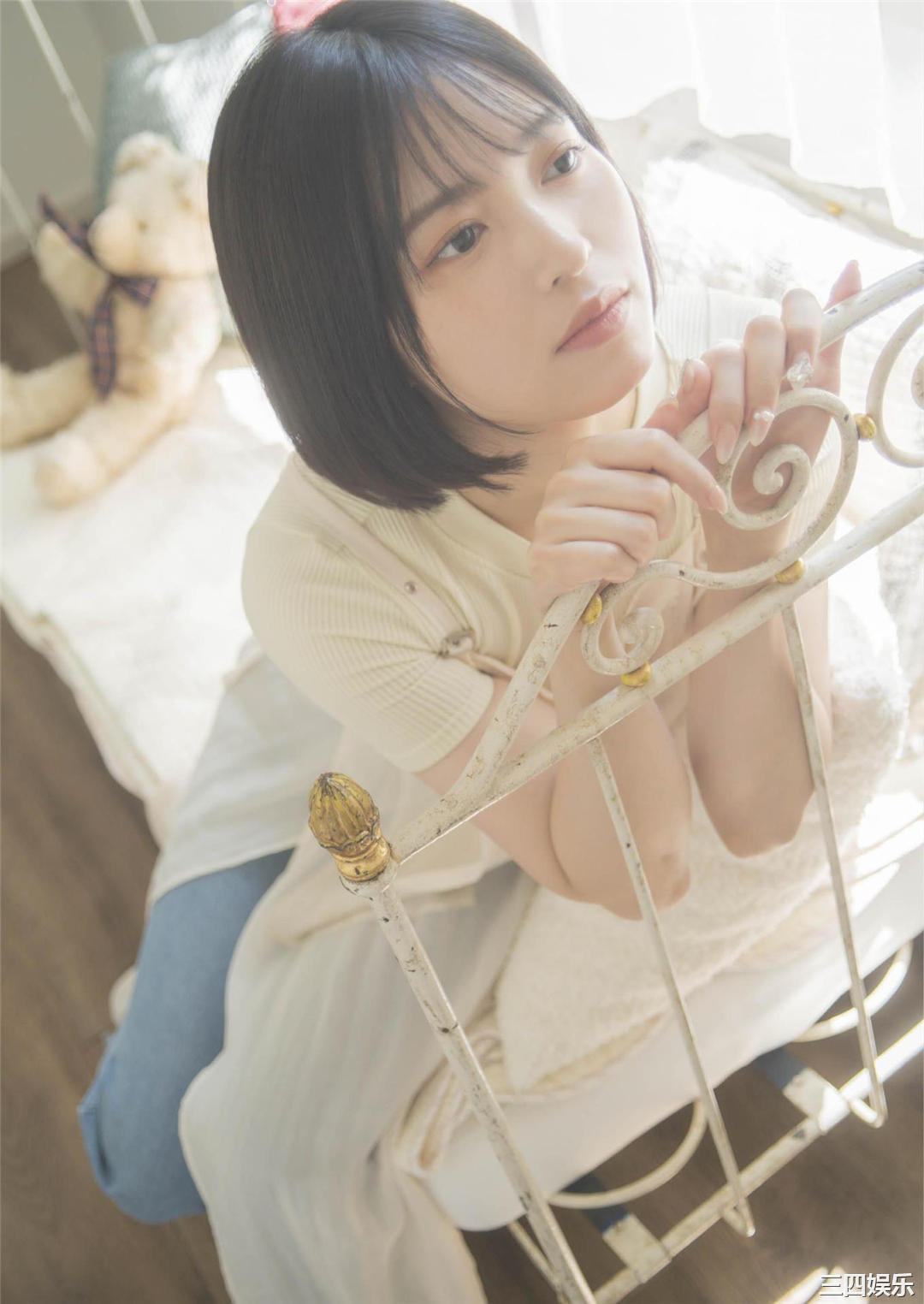 新井椎夏1ST写真集《うれしいな》高清全本