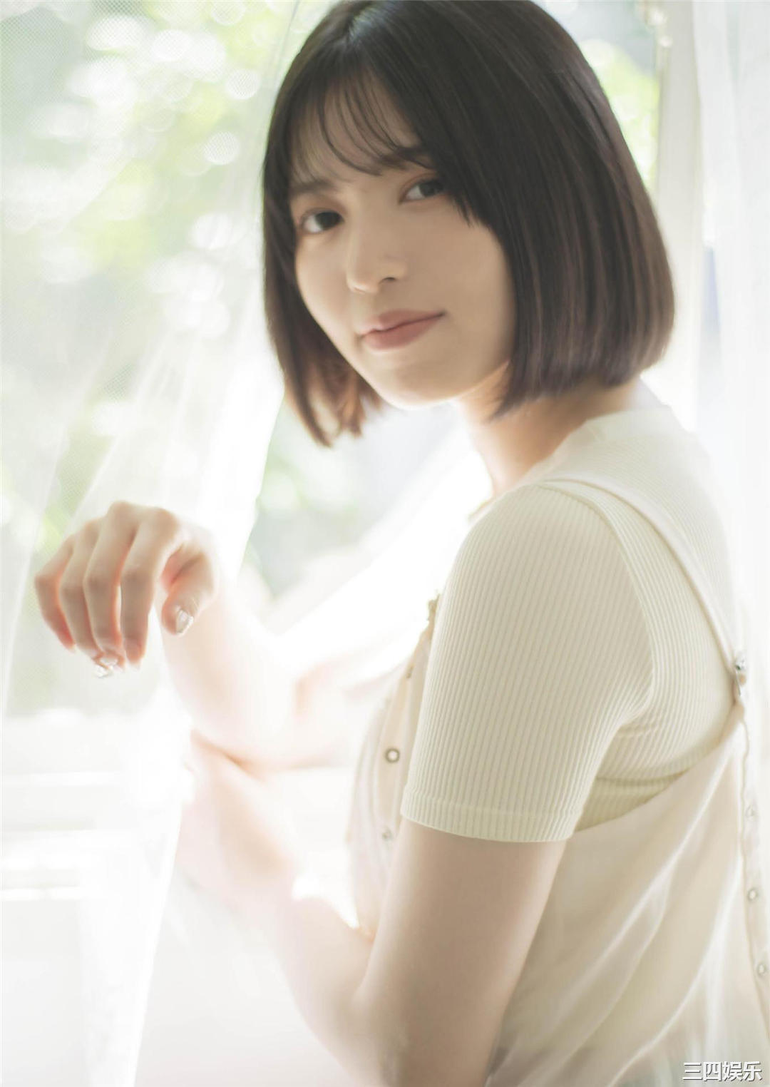 新井椎夏1ST写真集《うれしいな》高清全本