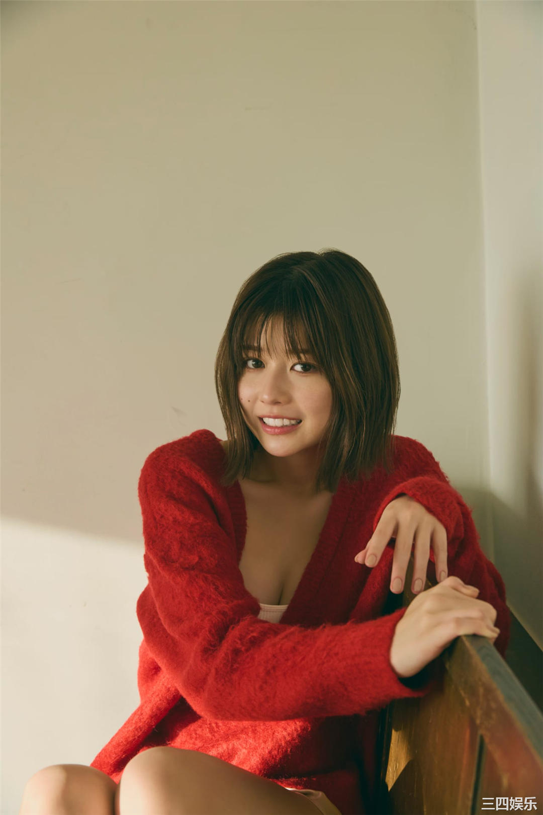 冴木柚叶写真集《完全未公開100カット＆ムービー》高清全本