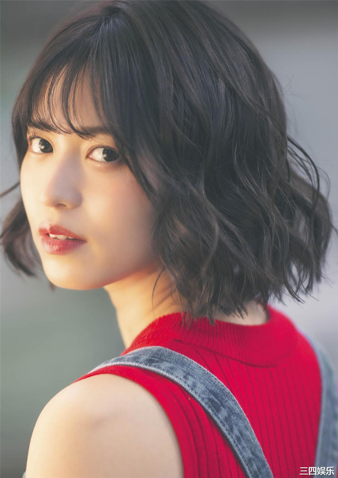 新井椎夏1ST写真集《うれしいな》高清全本