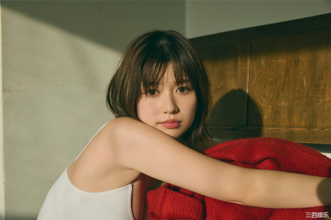 冴木柚叶写真集《完全未公開100カット＆ムービー》高清全本