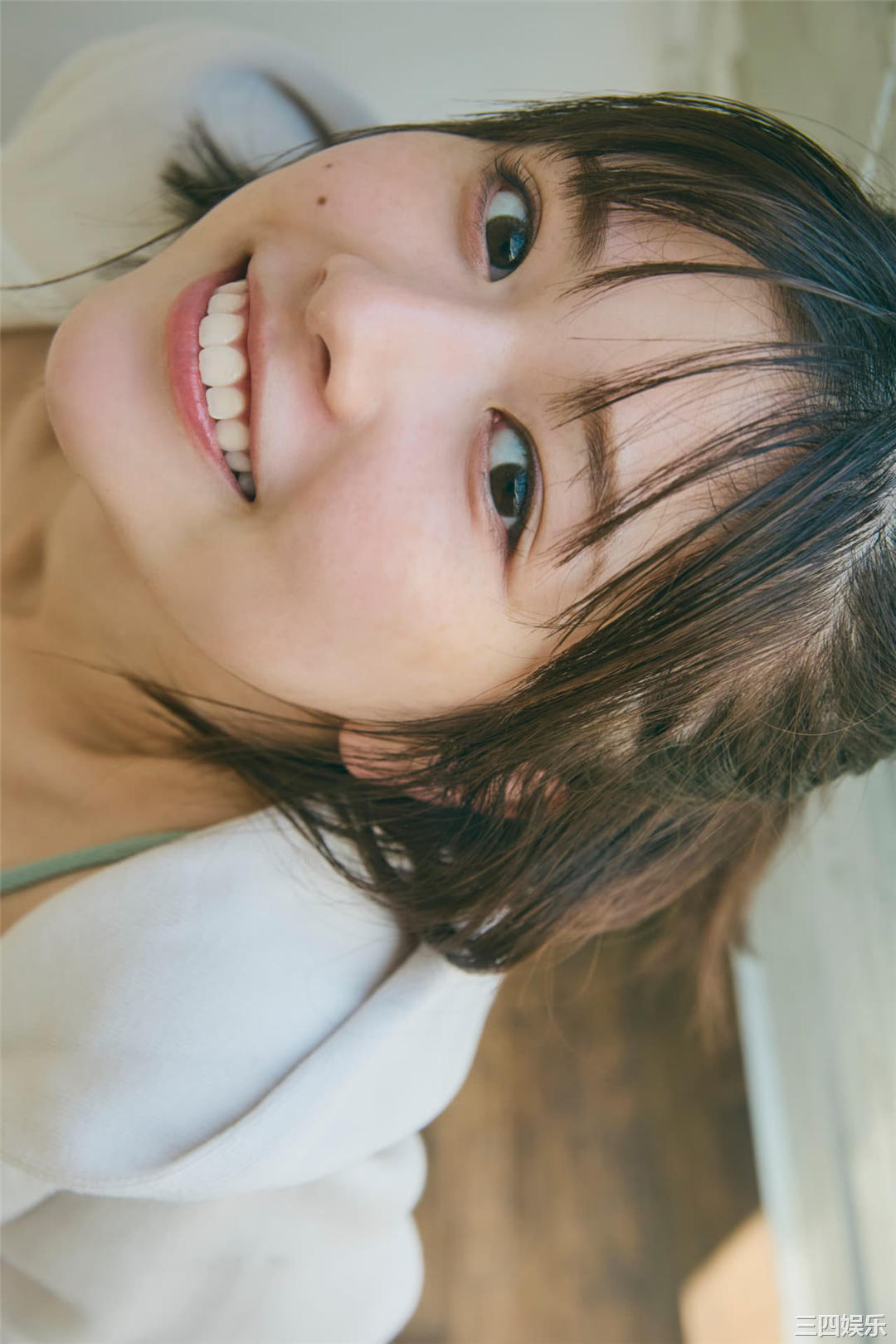 冴木柚叶写真集《完全未公開100カット＆ムービー》高清全本