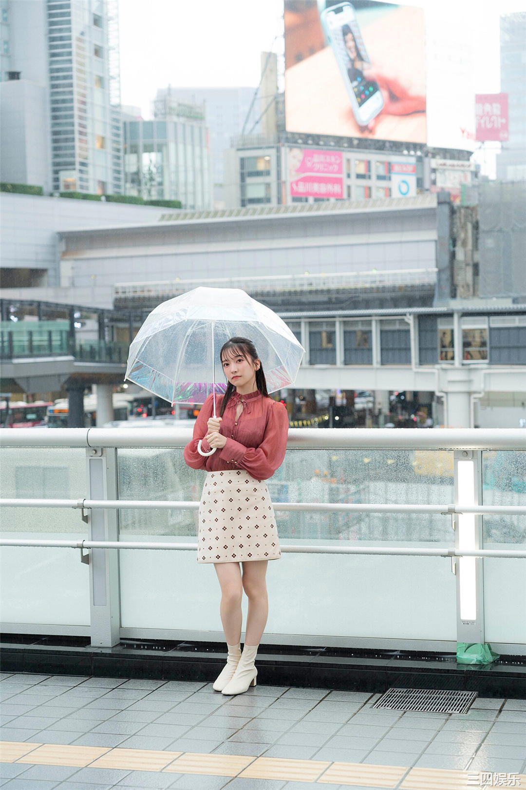 吉泽朱音写真集《TRIANGLE LOVE－朱音の場合》高清全本