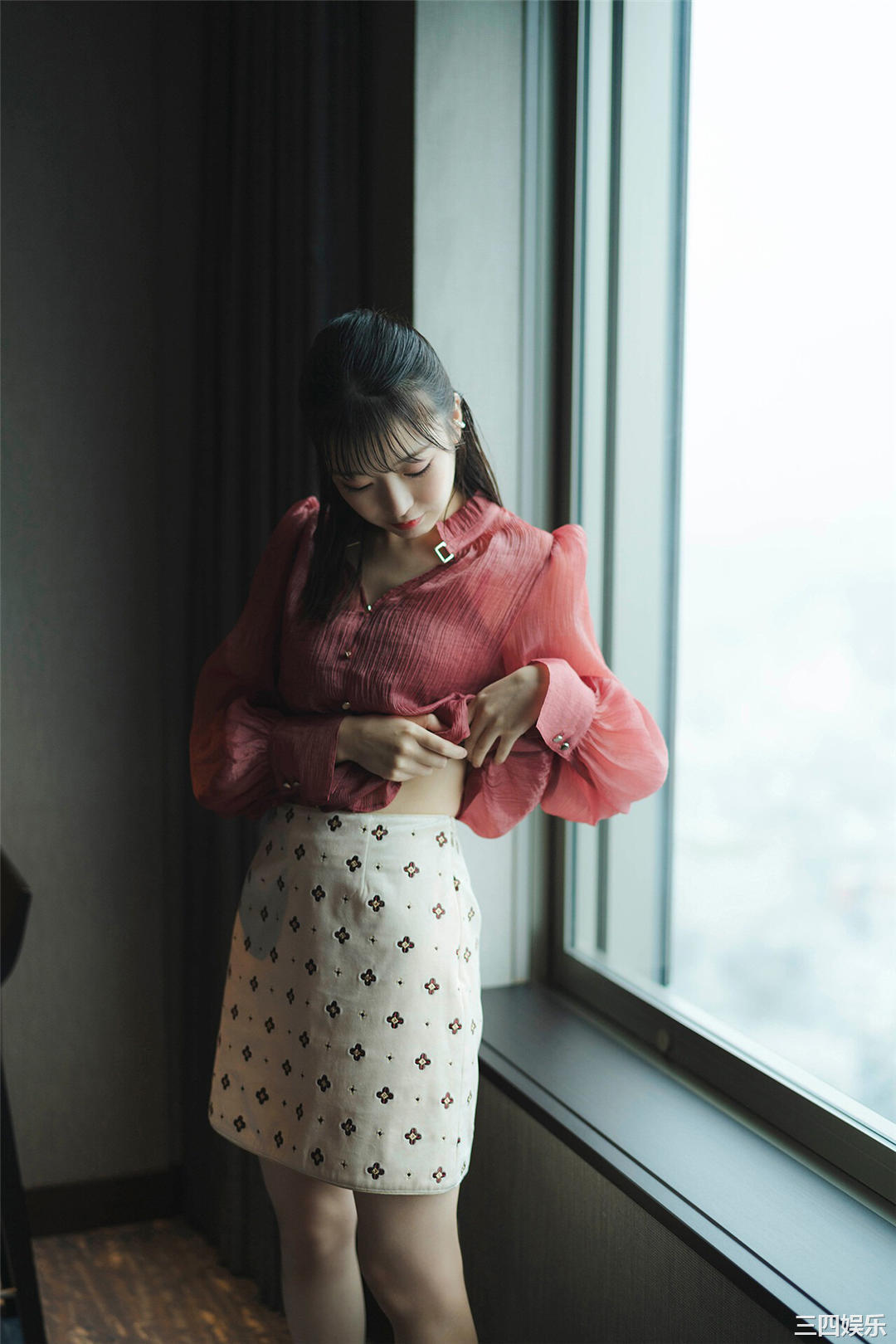 吉泽朱音写真集《TRIANGLE LOVE－朱音の場合》高清全本