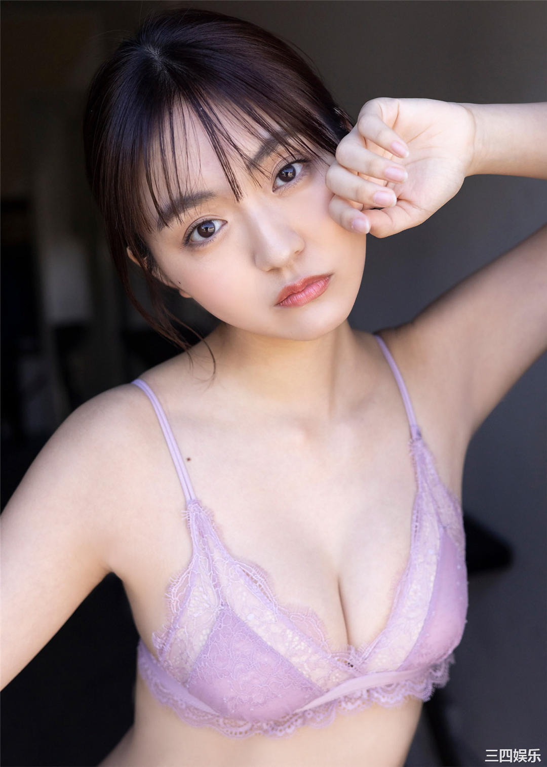 丰田露娜写真集《朝の月、真昼の月》高清全本