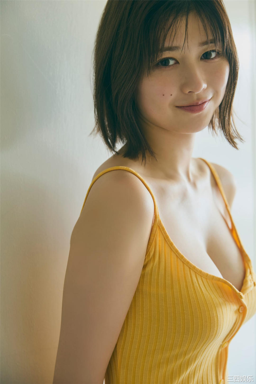 冴木柚叶写真集《完全未公開100カット＆ムービー》高清全本