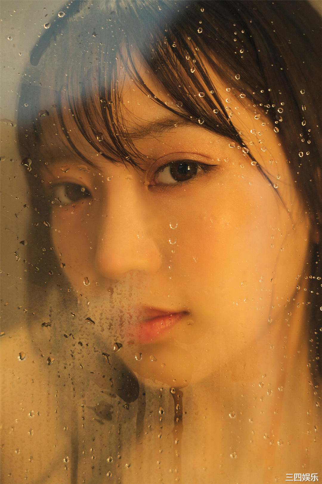 吉泽朱音写真集《TRIANGLE LOVE－朱音の場合》高清全本