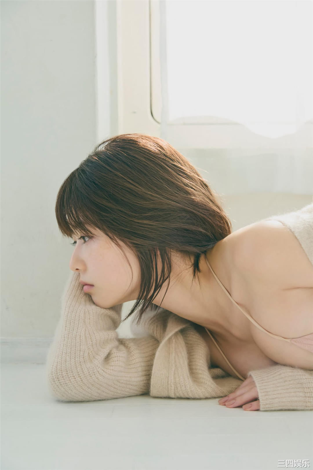 冴木柚叶写真集《完全未公開100カット＆ムービー》高清全本