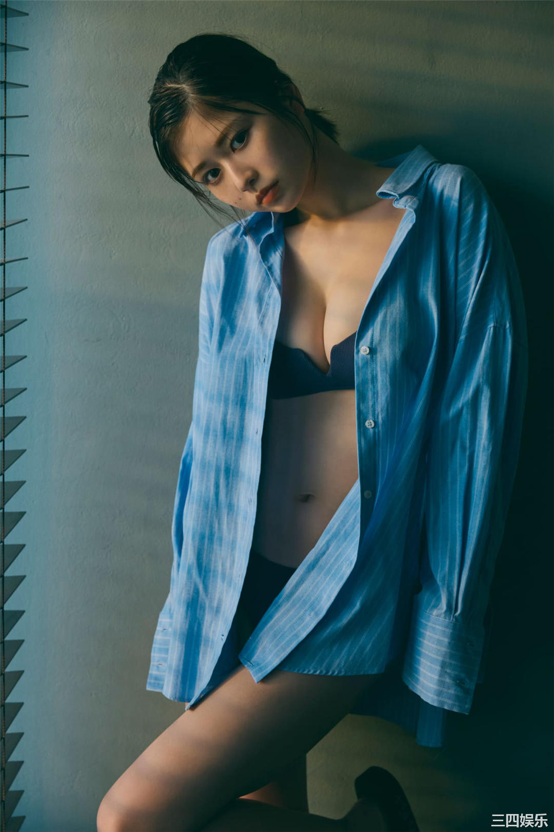 冴木柚叶写真集《完全未公開100カット＆ムービー》高清全本