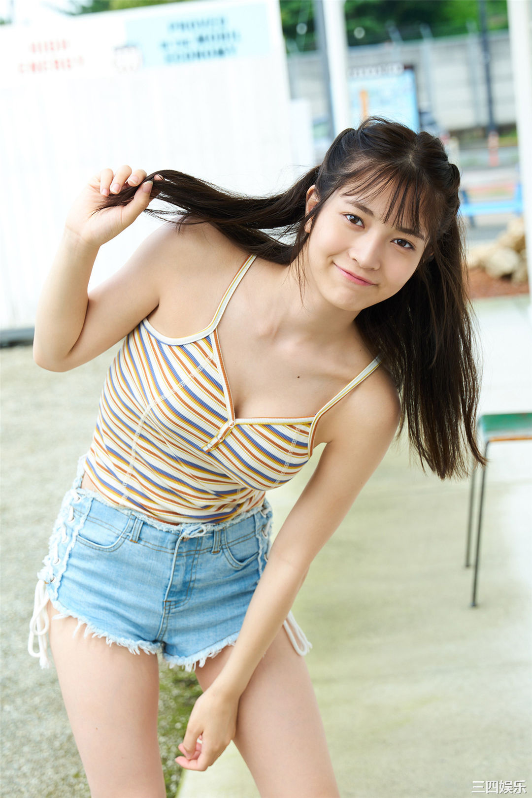 黑崎菜菜子写真集《18歳、原石、輝く》高清全本