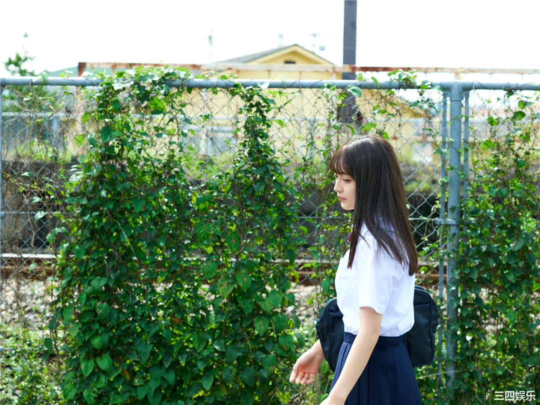 黑崎菜菜子写真集《18歳、原石、輝く》高清全本