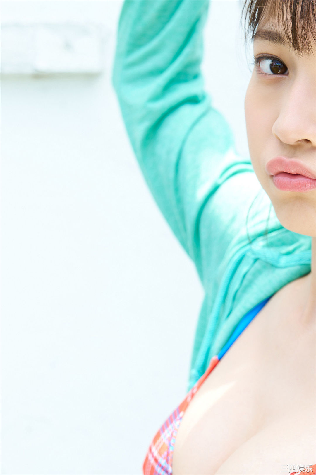 黑崎菜菜子写真集《18歳、原石、輝く》高清全本