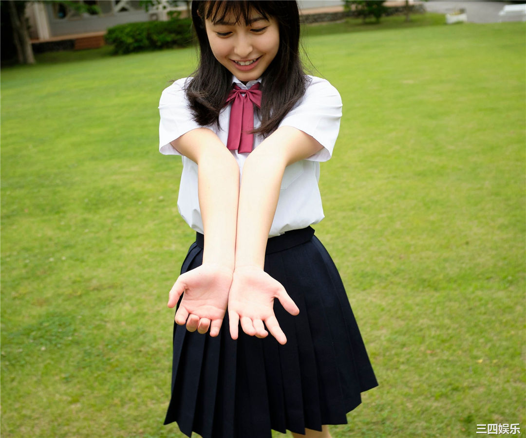 竹内月音写真集《16歳の奇跡》高清全本