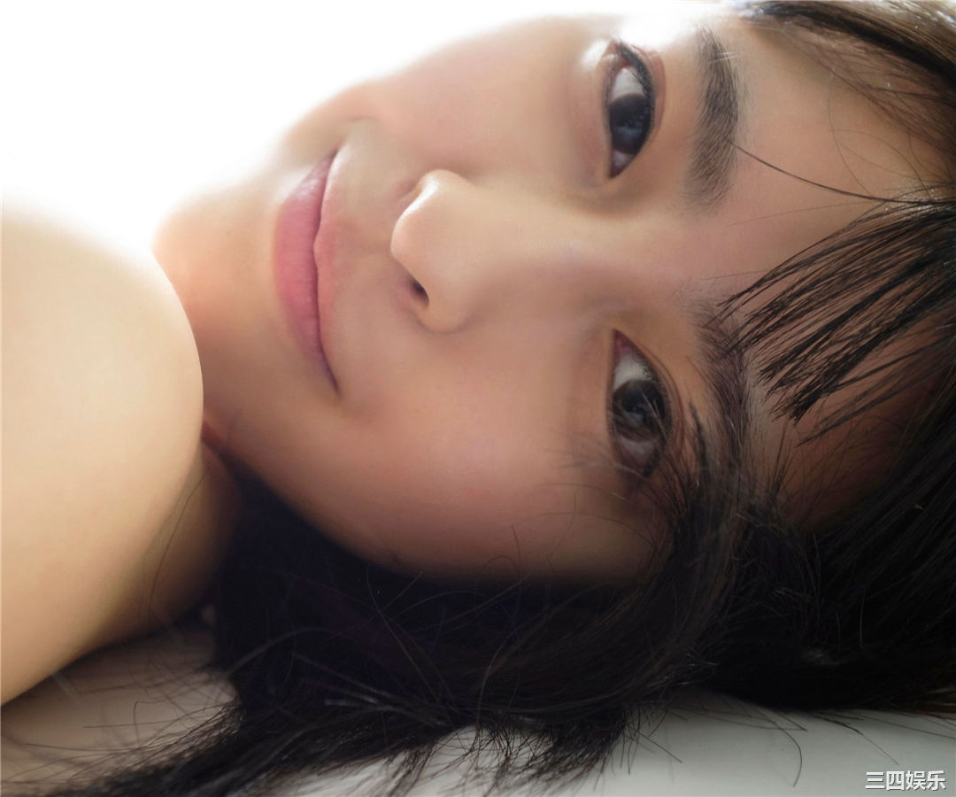 竹内月音写真集《16歳の奇跡》高清全本