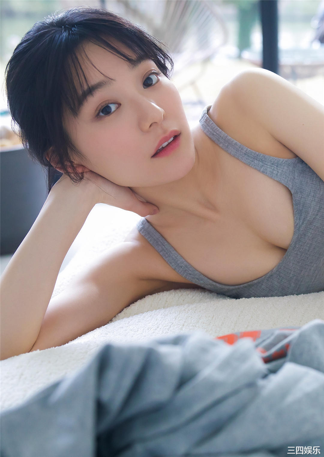 新田桃子写真集《new age》高清全本