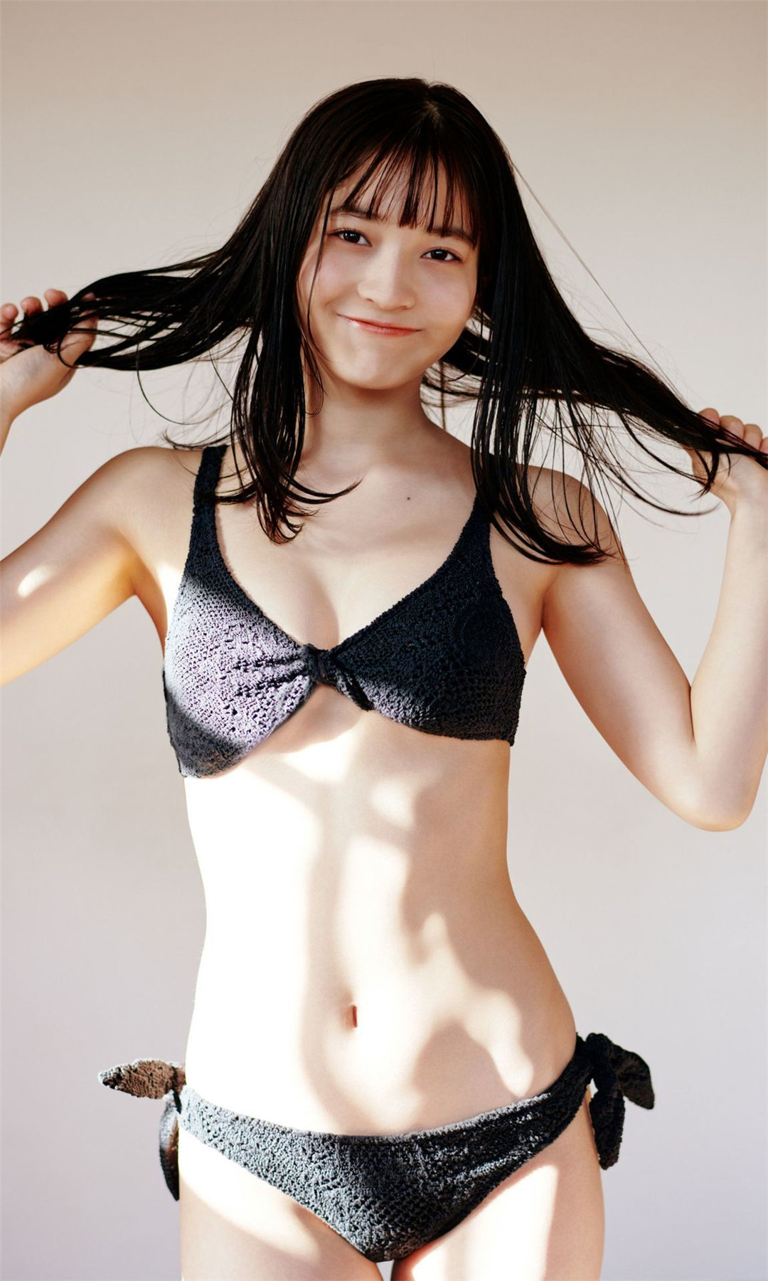 黑崎菜菜子写真集《聖なる気配》高清全本