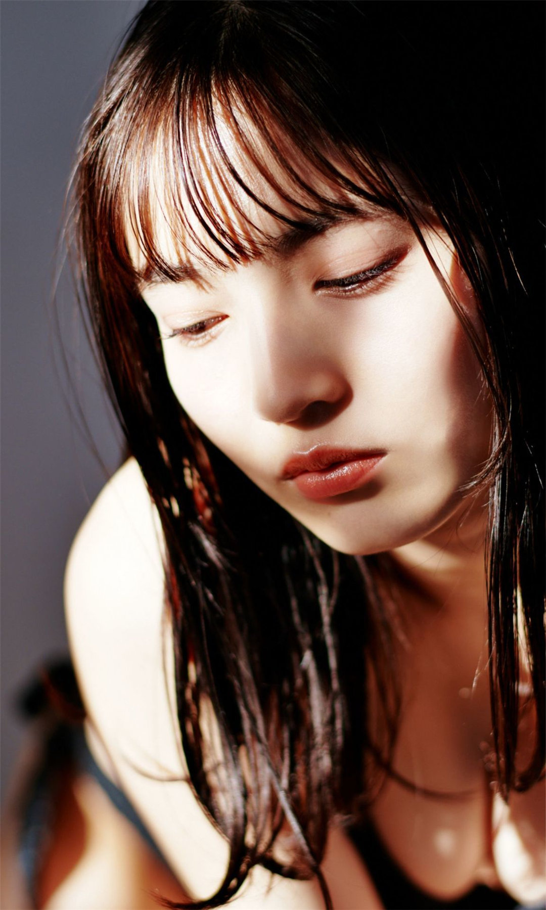 黑崎菜菜子写真集《聖なる気配》高清全本