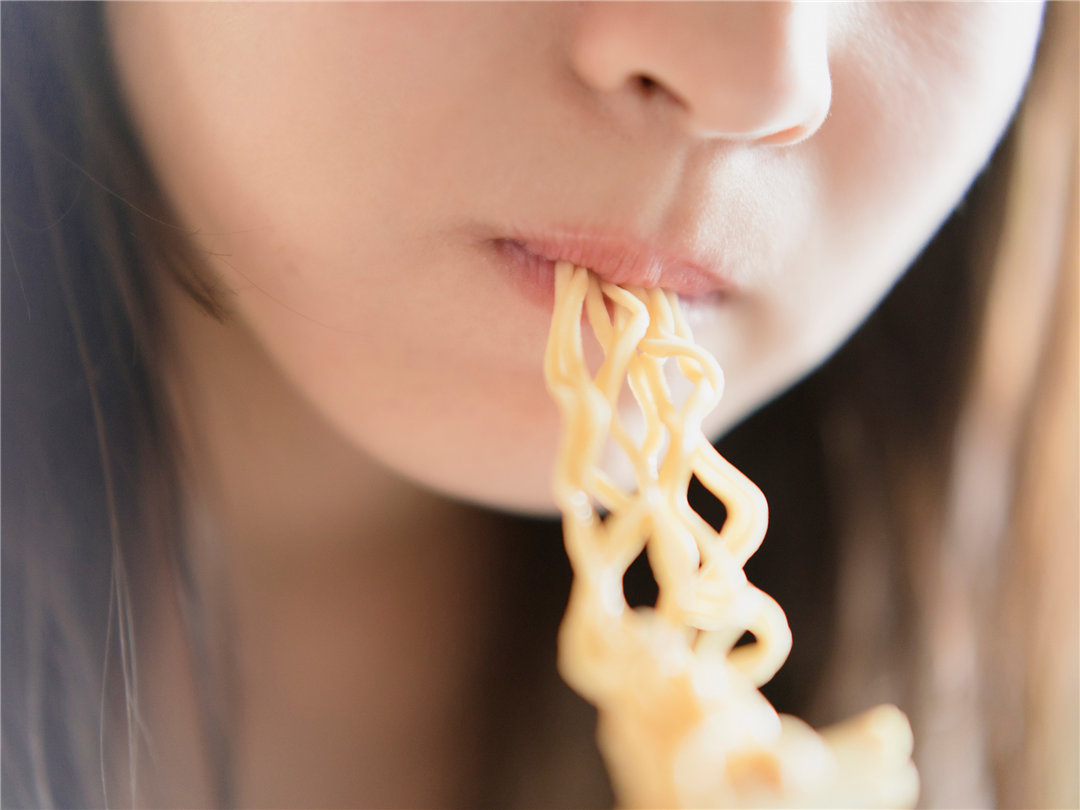 黑崎菜菜子写真集《青春しよっか～日曜日の朝編～》高清全本