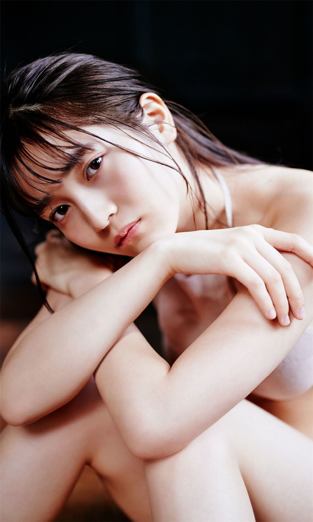 黑崎菜菜子写真集《聖なる気配》高清全本