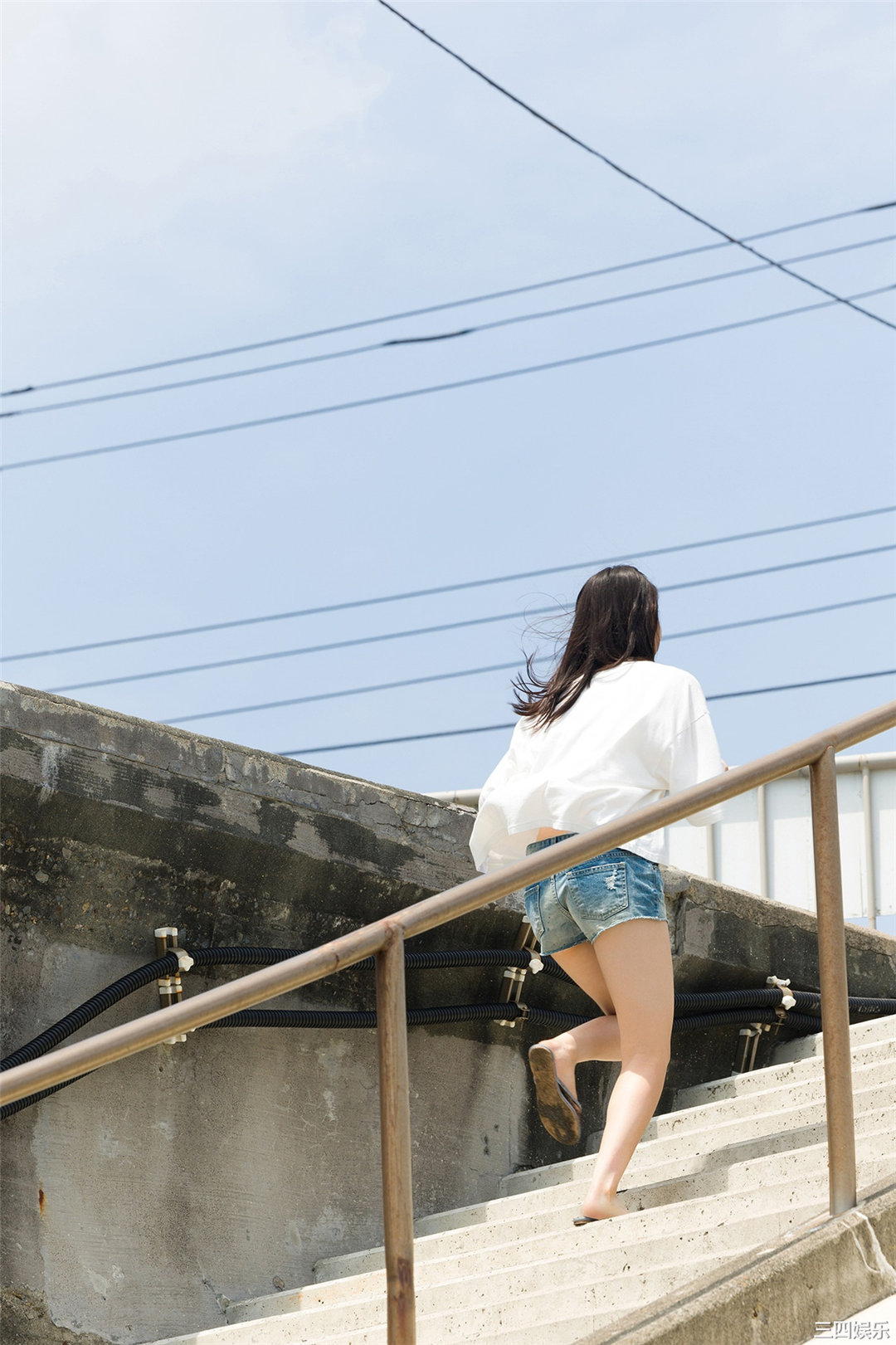 志田琥珀写真集《海街の放課後》高清全本