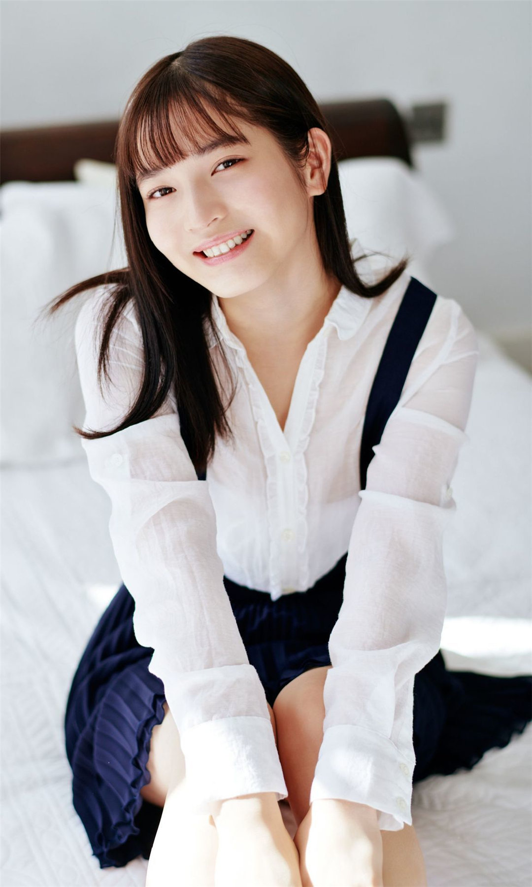 黑崎菜菜子写真集《聖なる気配》高清全本