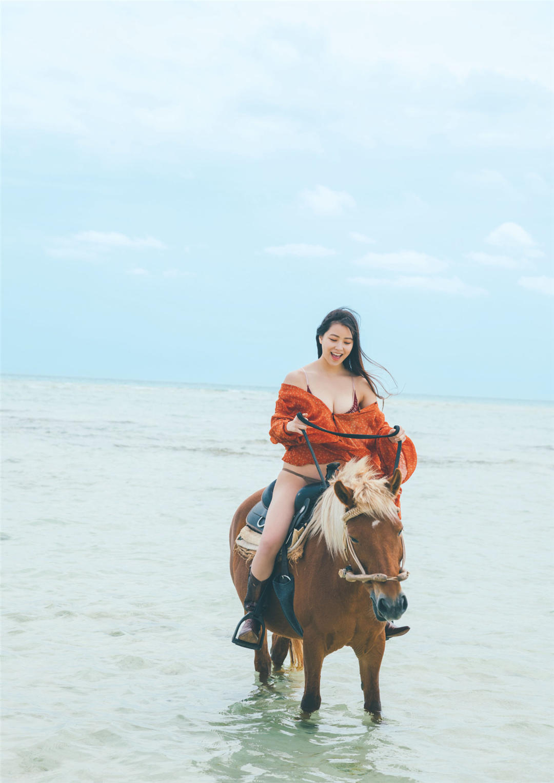 白间美瑠写真集《Aventure》高清全本