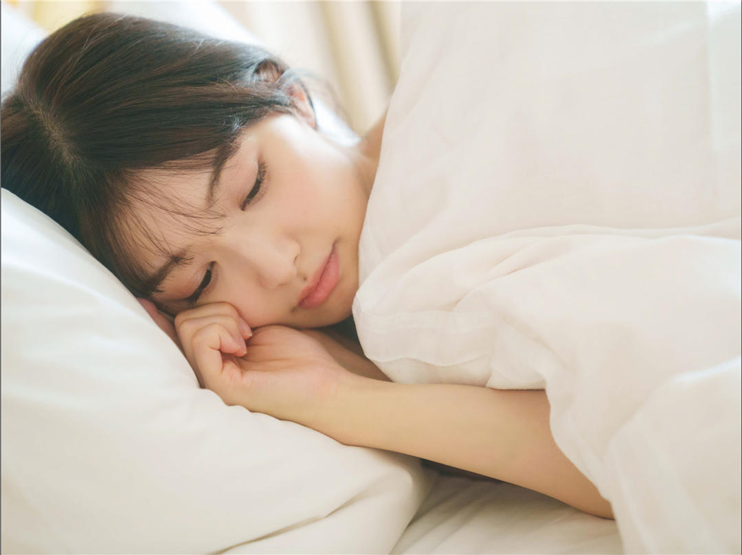 武藤十梦写真集《誘惑する才女》高清全本