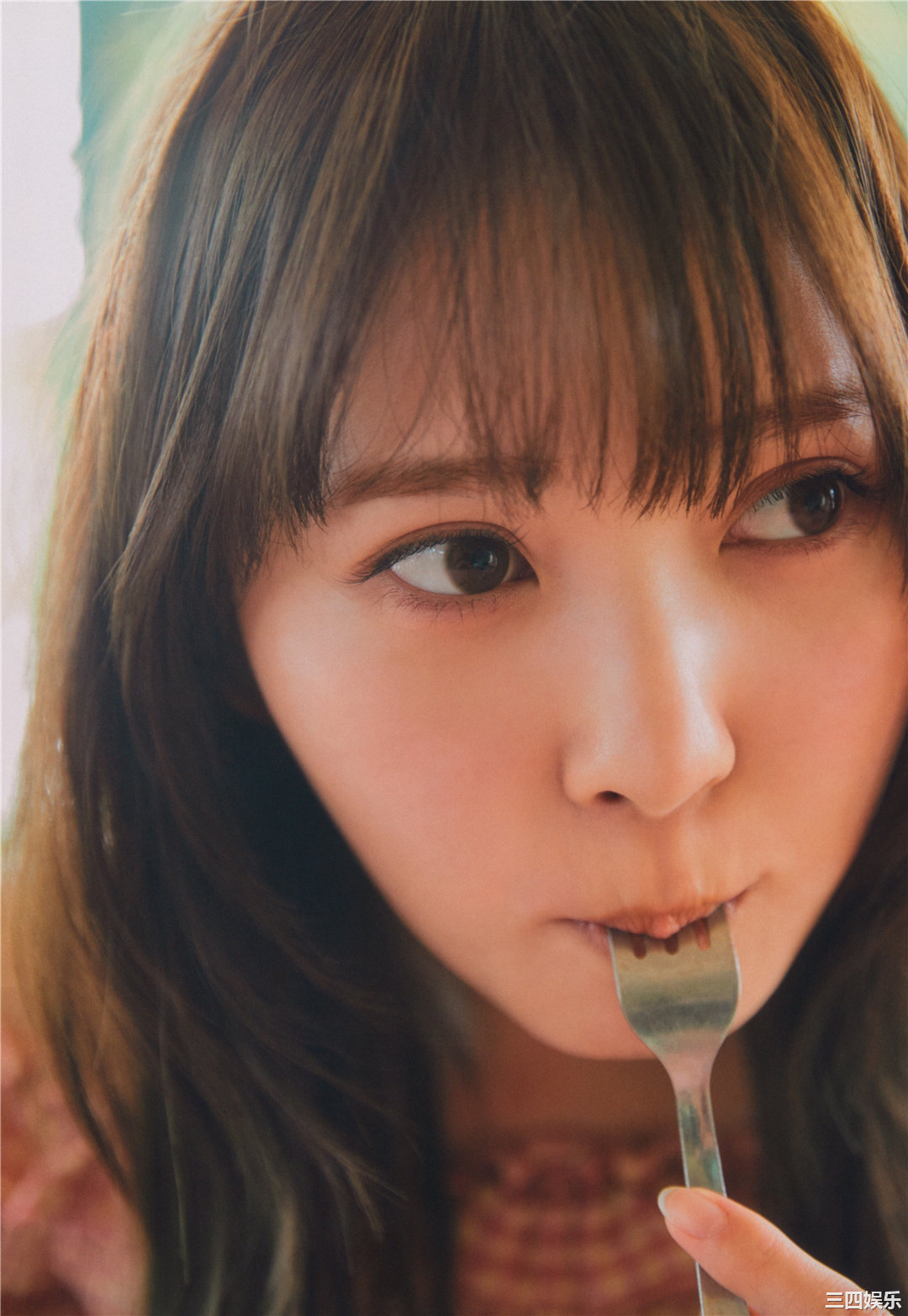 加藤史帆1ST写真集《＃会いたい》高清全本