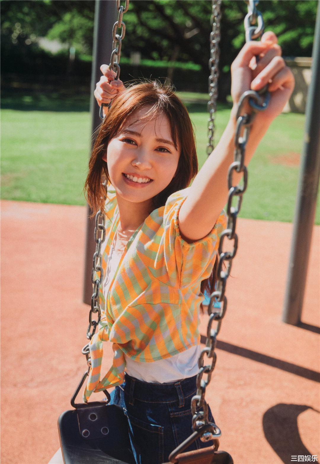 加藤史帆1ST写真集《＃会いたい》高清全本