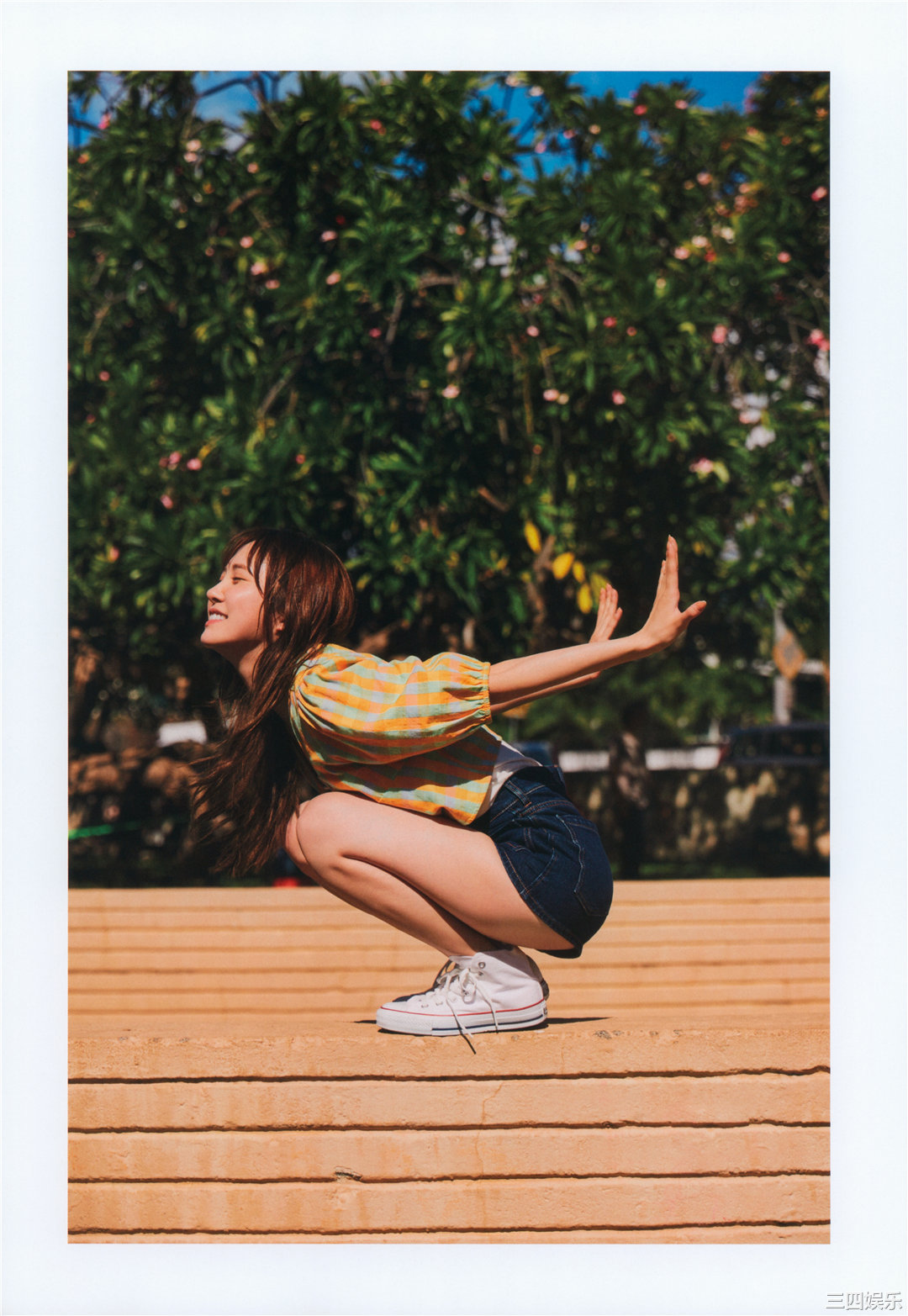 加藤史帆1ST写真集《＃会いたい》高清全本