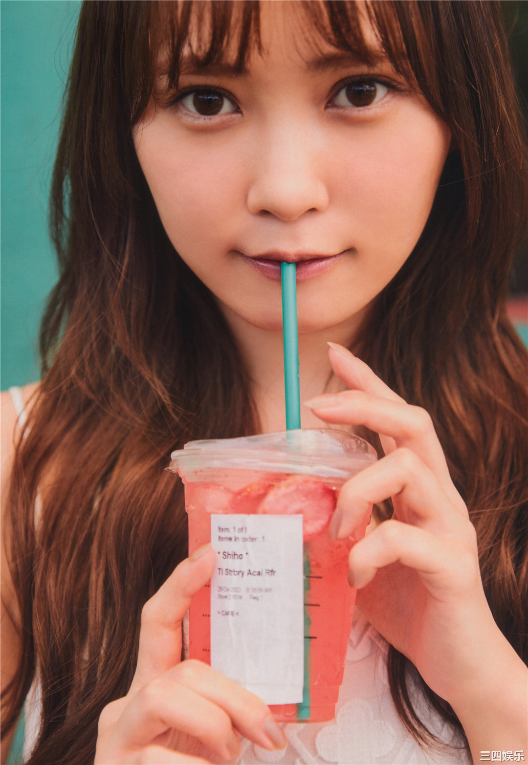 加藤史帆1ST写真集《＃会いたい》高清全本