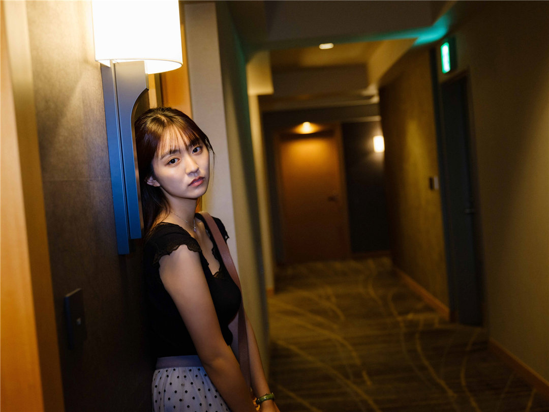 丰田露娜写真集《オトナのスイートルーム》高清全本