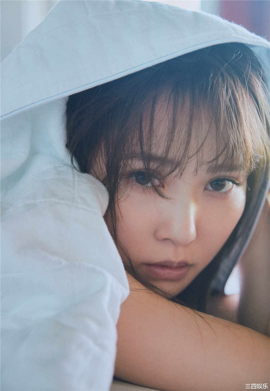 加藤史帆1ST写真集《＃会いたい》高清全本