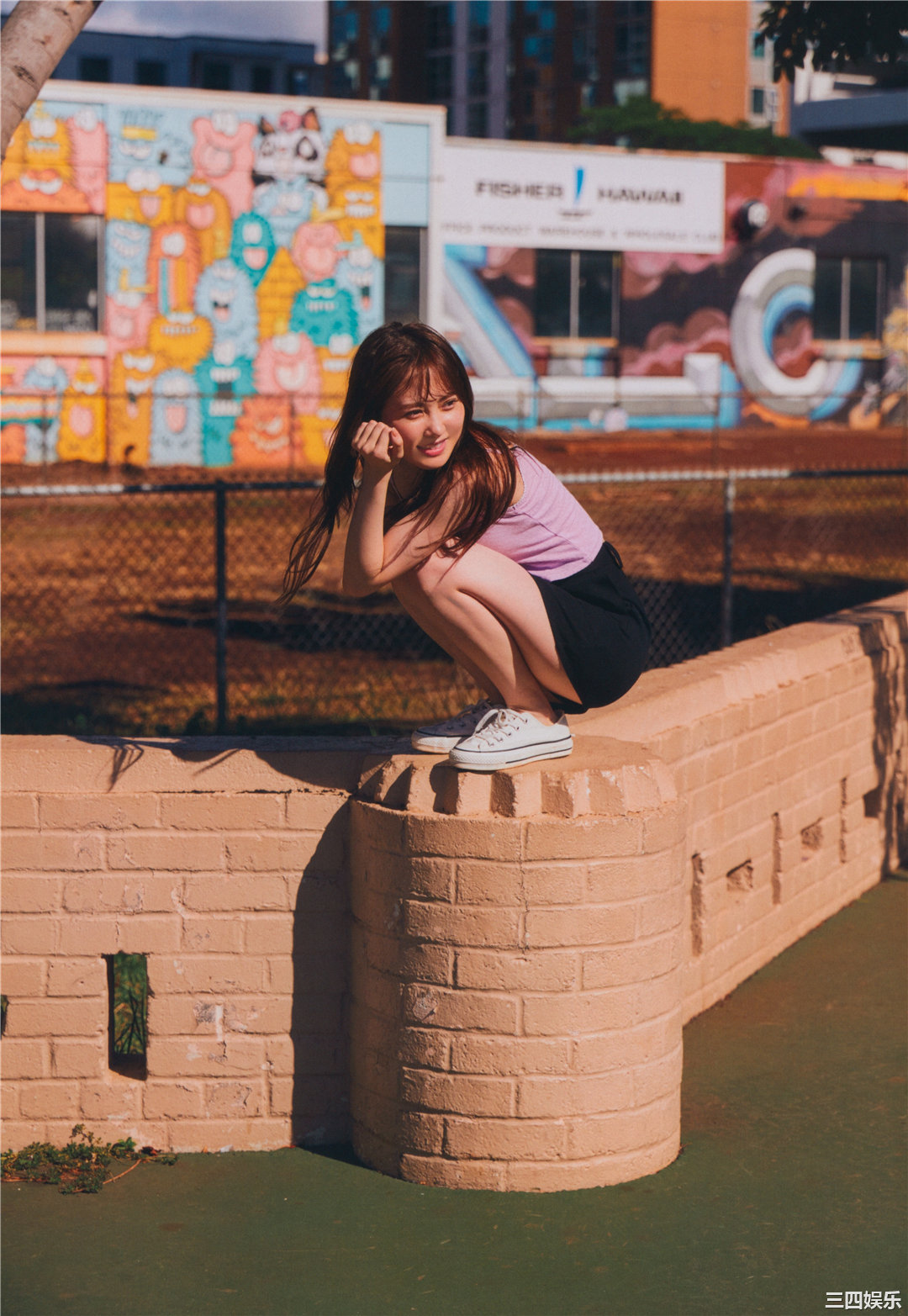 加藤史帆1ST写真集《＃会いたい》高清全本