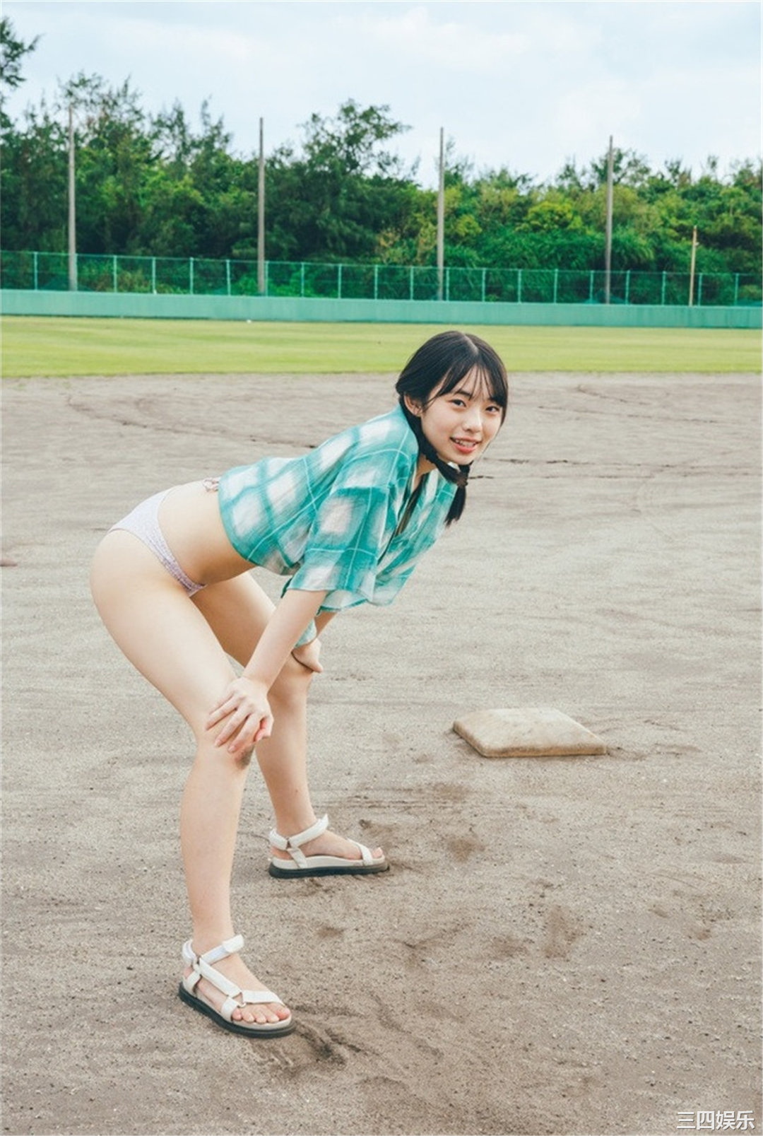 菊地姬奈写真集《moment》高清全本