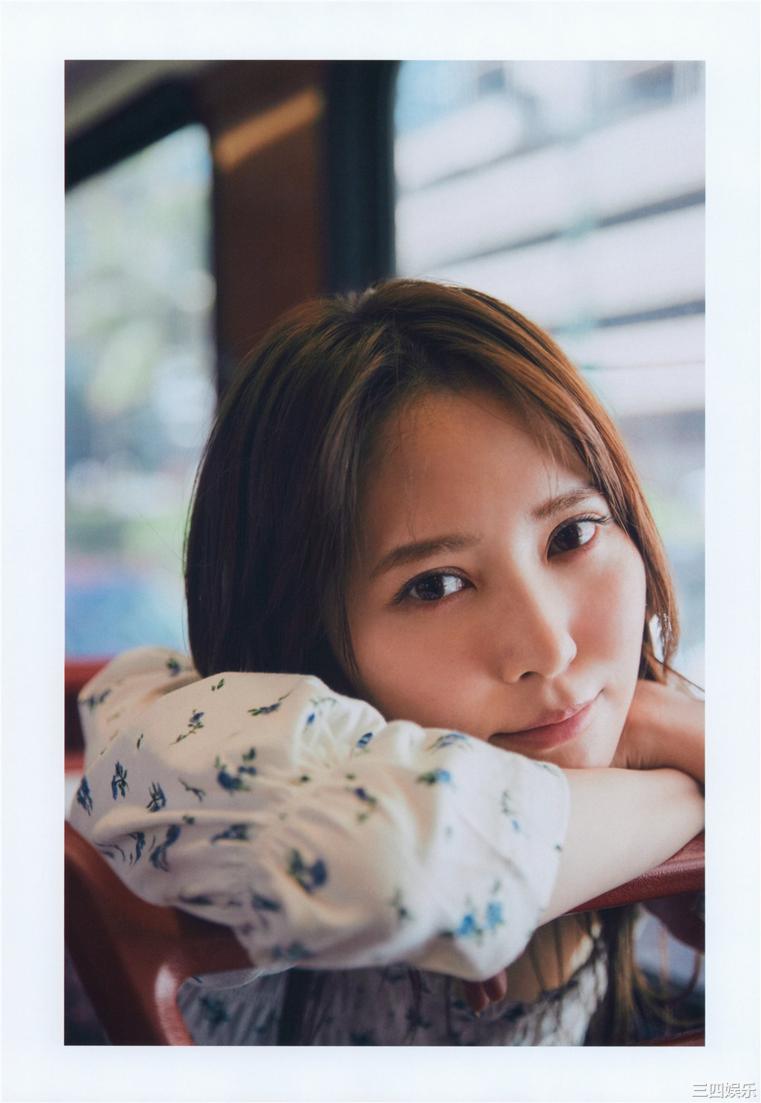 加藤史帆1ST写真集《＃会いたい》高清全本