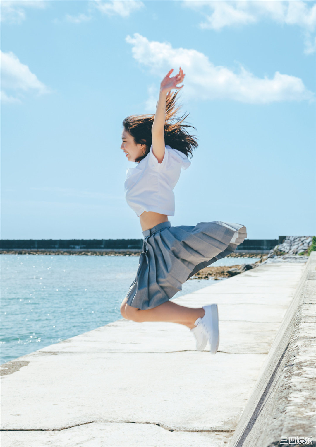 菊地姬奈写真集《moment》高清全本